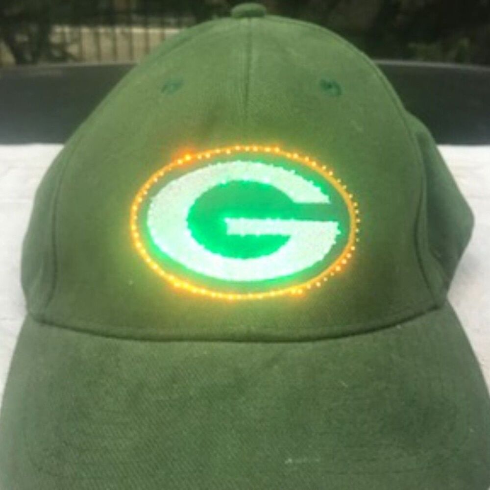 Flashing Light Up Logo Adjustable Cap w/ New Batteries . Green Bay Packers . New